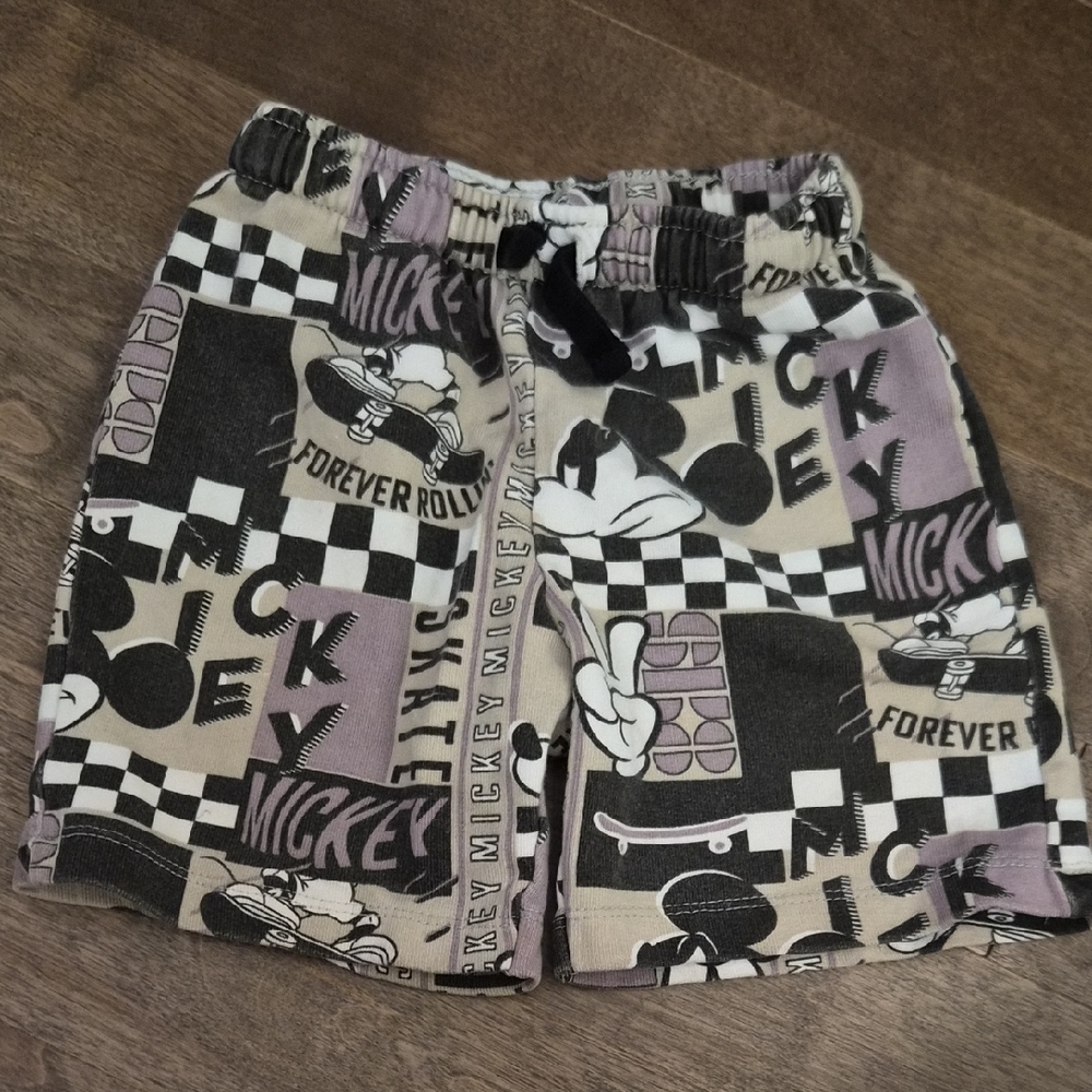 3/$15 -Zara Disney Character Print Shorts